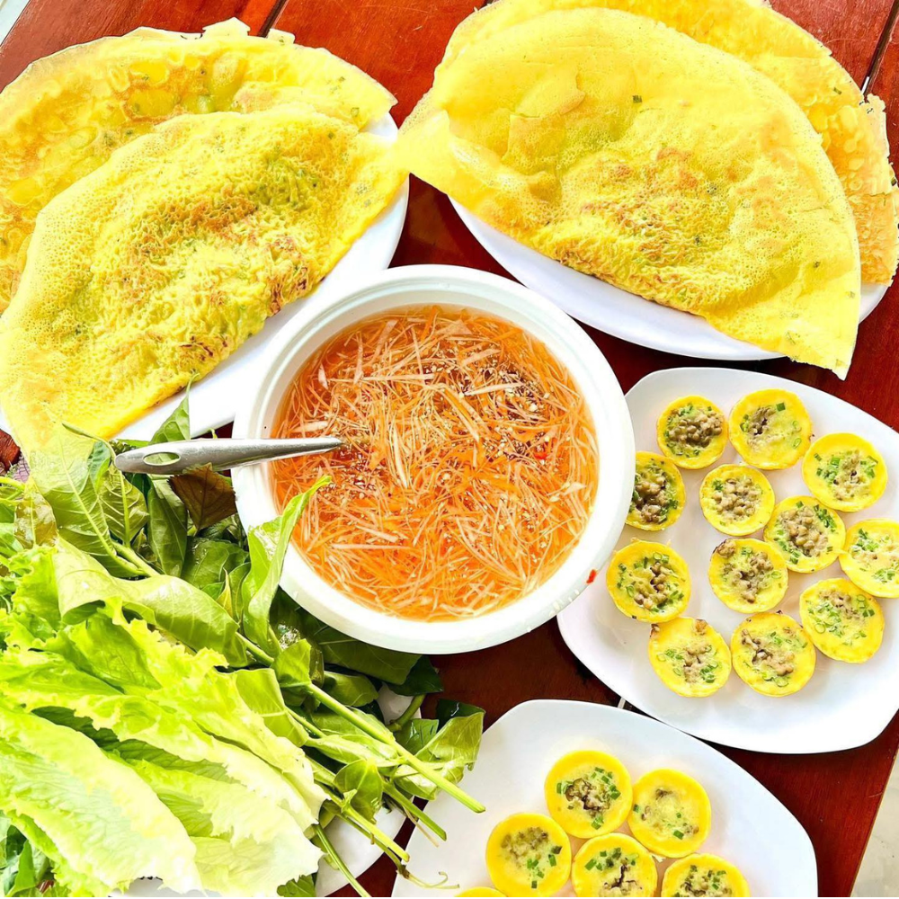 Bánh Xèo, Bánh Khọt – Hương Vị Đậm Đà Giữa Lòng Thiên Nhiên
