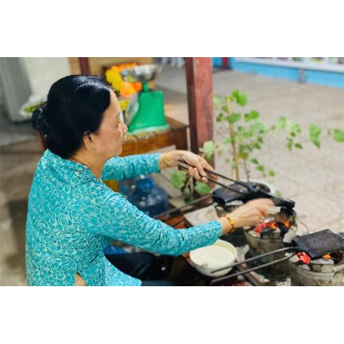 Trải nghiệm làm bánh dân gian Nam Bộ cùng cô Sáu Tại Tuấn Tường