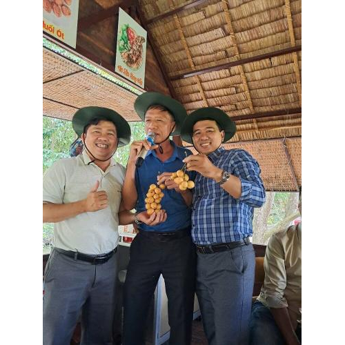 Hái dâu – Hái luôn những kí ức đẹp