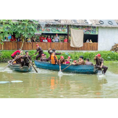 Đua Ghe Gắn Kết Tình Đồng Đội