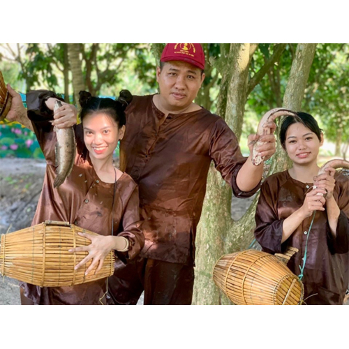 Tái hiện hình ảnh lao động dân dã miền sông nước
