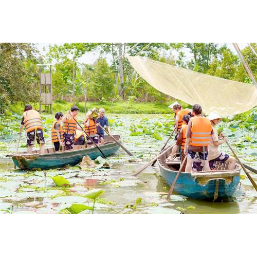 Đua Ghe Gắn Kết Tình Đồng Đội