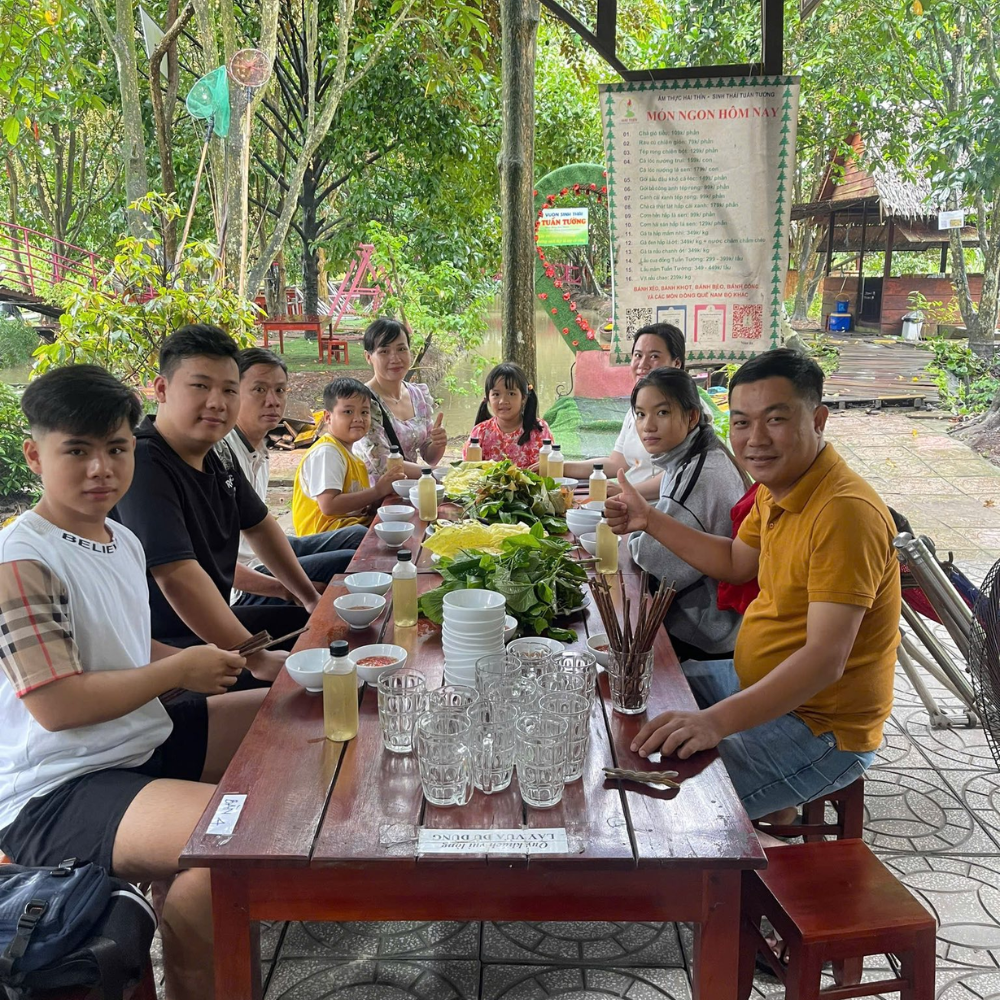 Trải Nghiệm Mùa Hè Với Ẩm Thực Đặc Sắc Tại Tuấn Tường