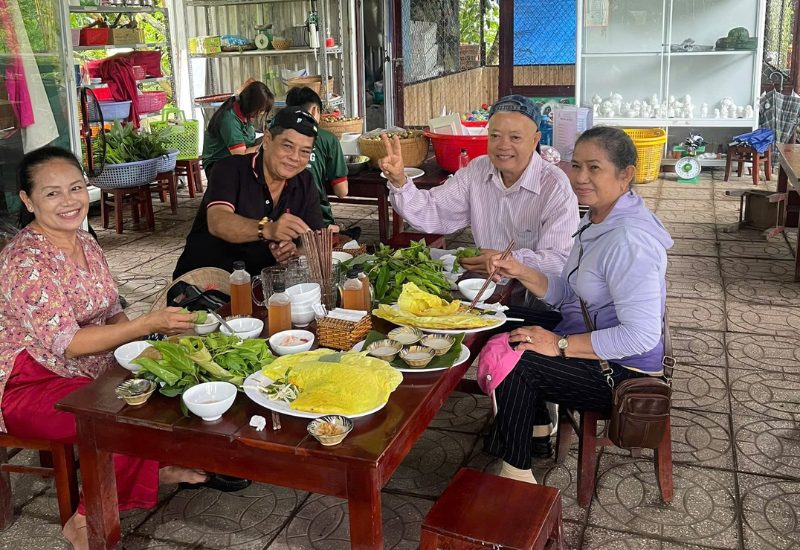 Nên thưởng thức bánh xèo ở đâu tại Cần Thơ