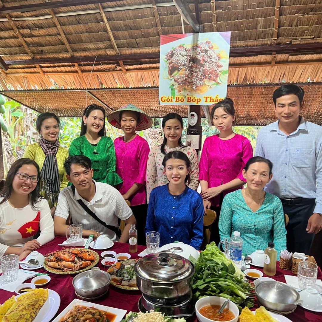 Những Món Đặc Sản Miền Tây Đáng Thử Tại Tuấn Tường