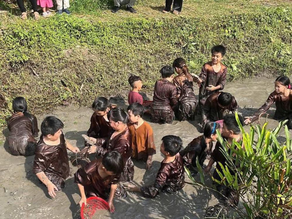 Trải nghiệm hoạt động dân gian gần gũi & Thú vị